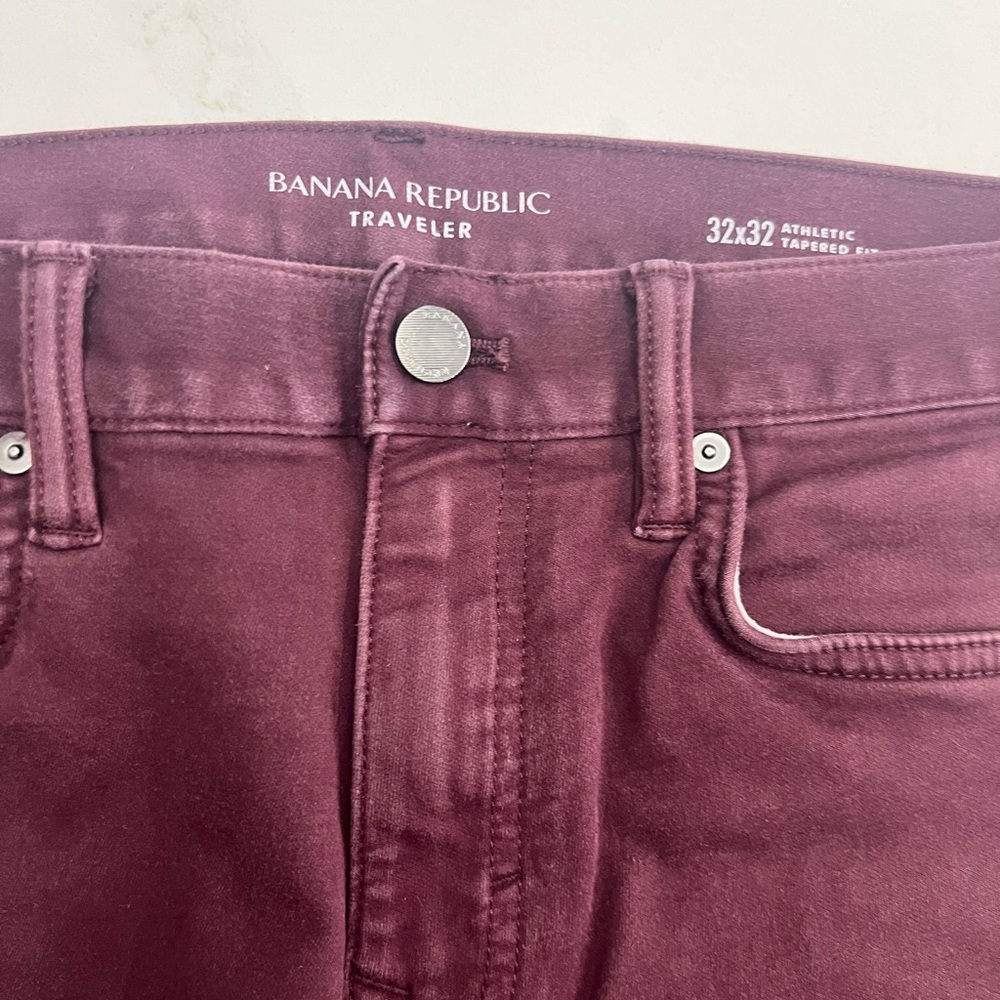 Banana Republic Traveler Chino